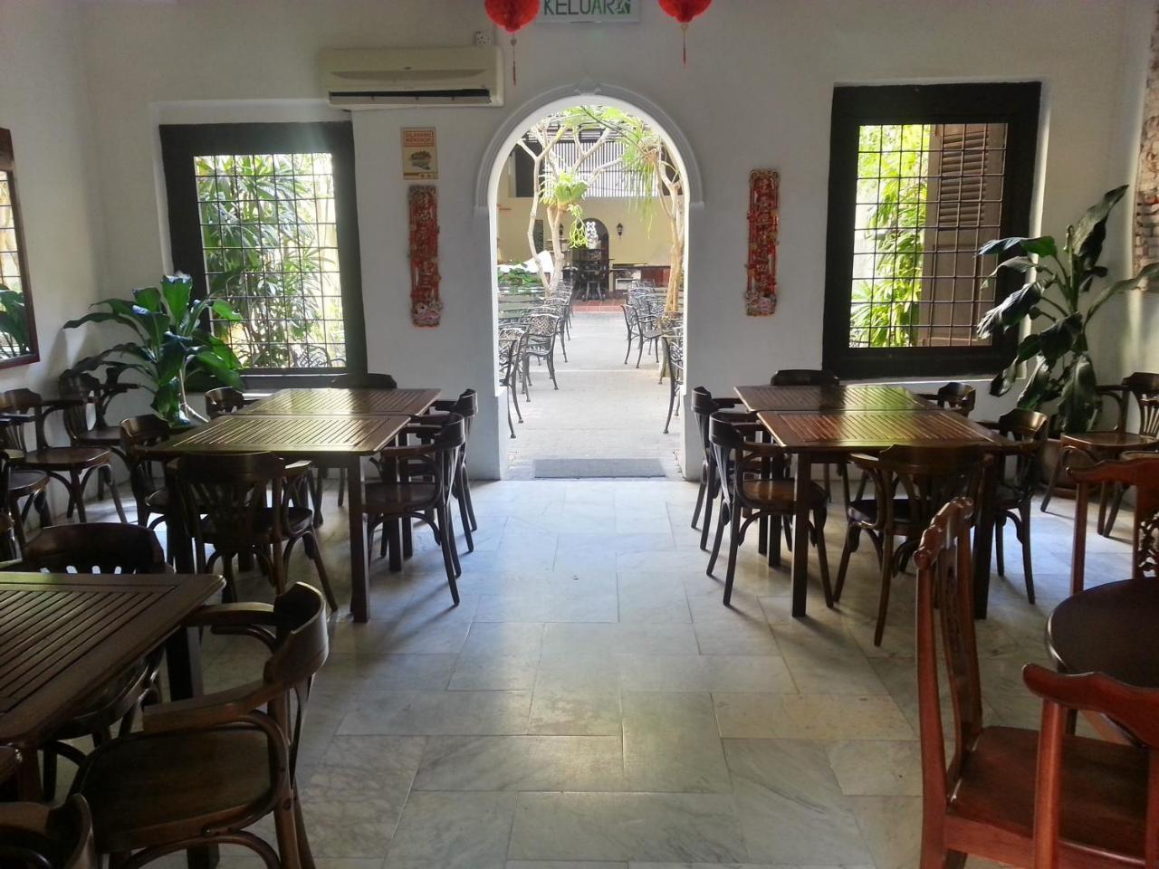 Hotel Puri Melaka Exteriör bild